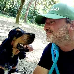 Guillaume, un comportementaliste canin à Quimper